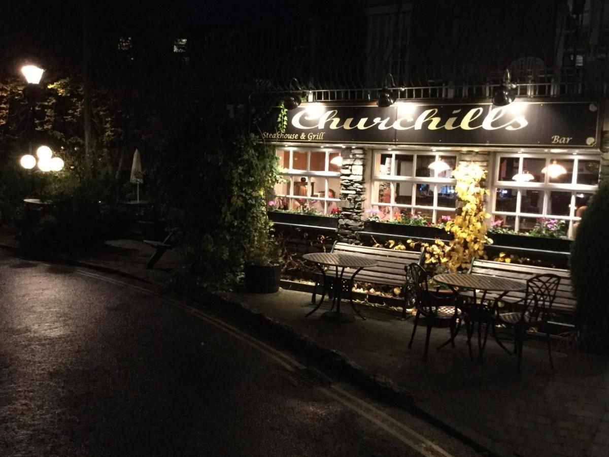 Churchills Inn&Rooms Bowness-on-Windermere Exterior foto