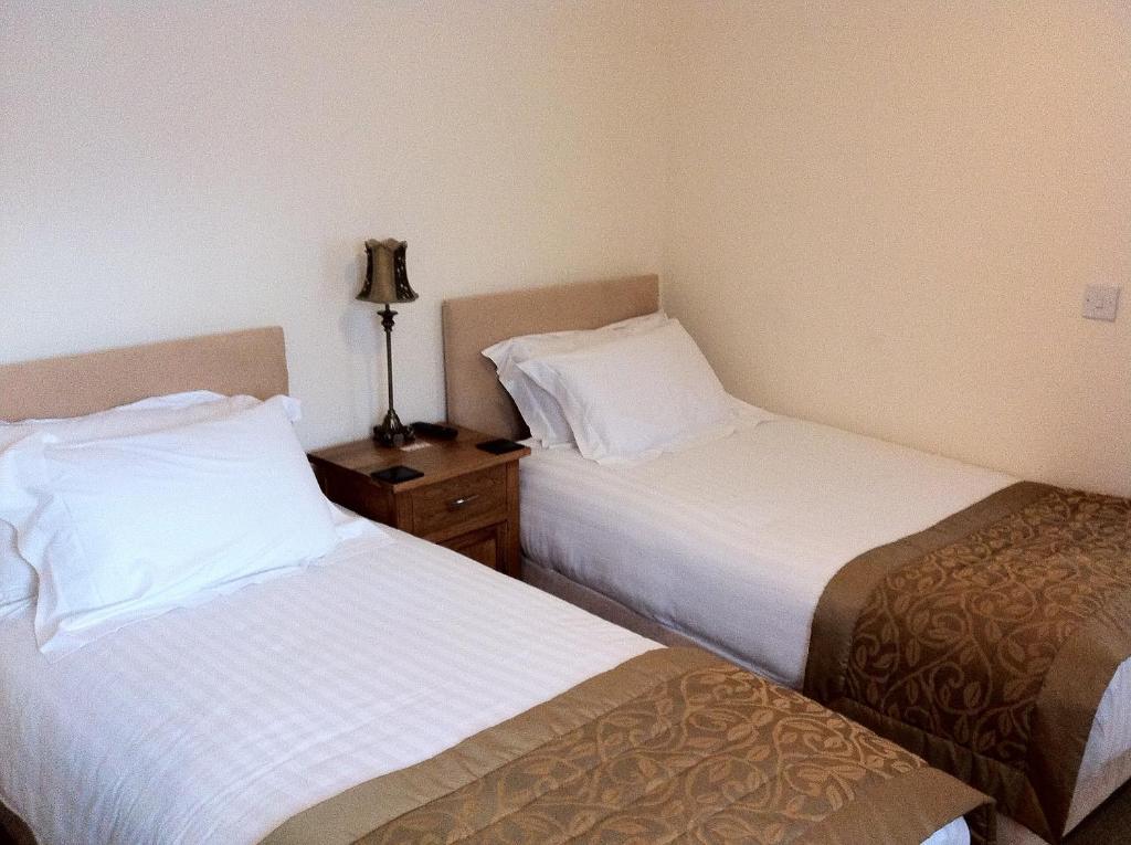 Churchills Inn&Rooms Bowness-on-Windermere Zimmer foto